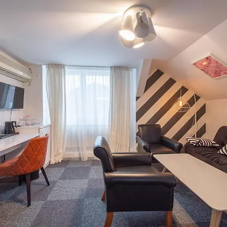 Maximilian Apartamento *